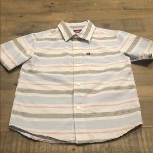 Boys Quicksilver collared button down shirt.